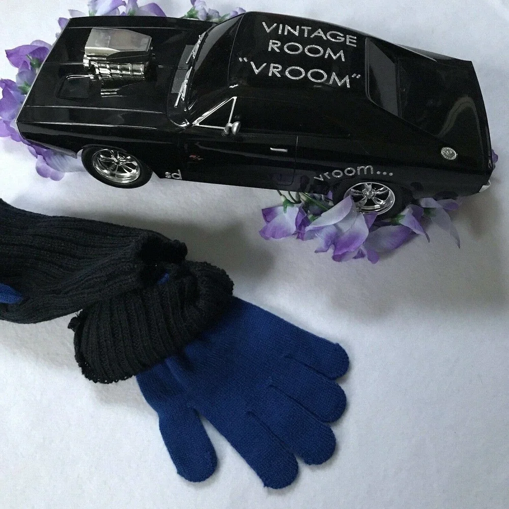 Weatherproof NWOT Beanie and Gloves Set Girls One Size